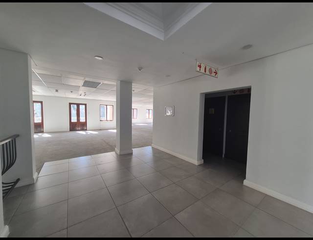 1,314M² OFFICE TO LET IN SANDTON CENTRAL
